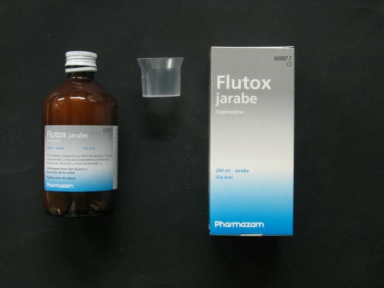 FLUTOX 3.54 MG/ML JARABE 200 ML : FARMACIA M A Noain Calabuig